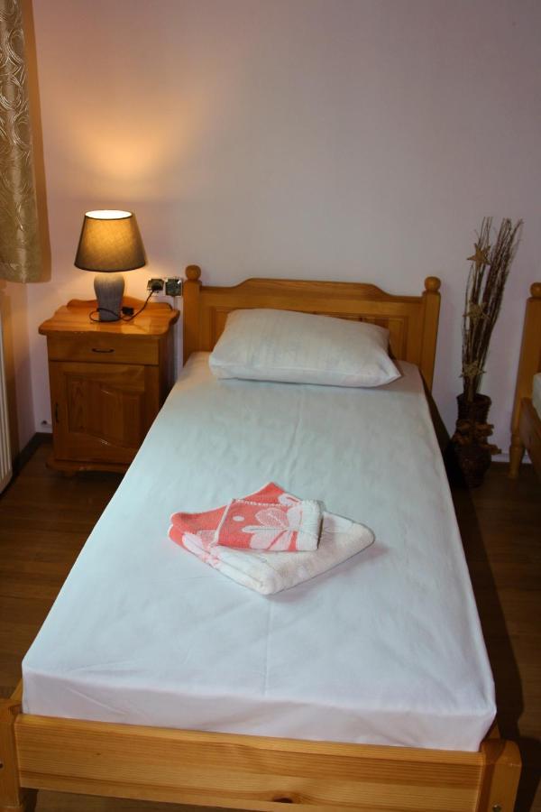 Къща Речен Шепот Hotel Kalofer Eksteriør billede