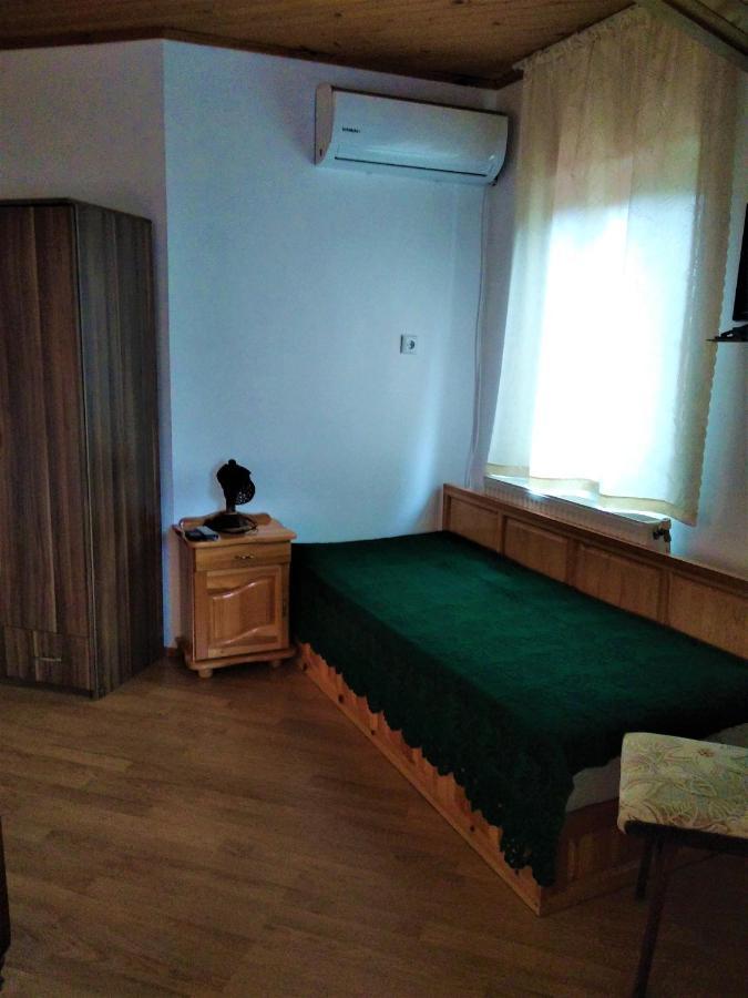 Къща Речен Шепот Hotel Kalofer Eksteriør billede